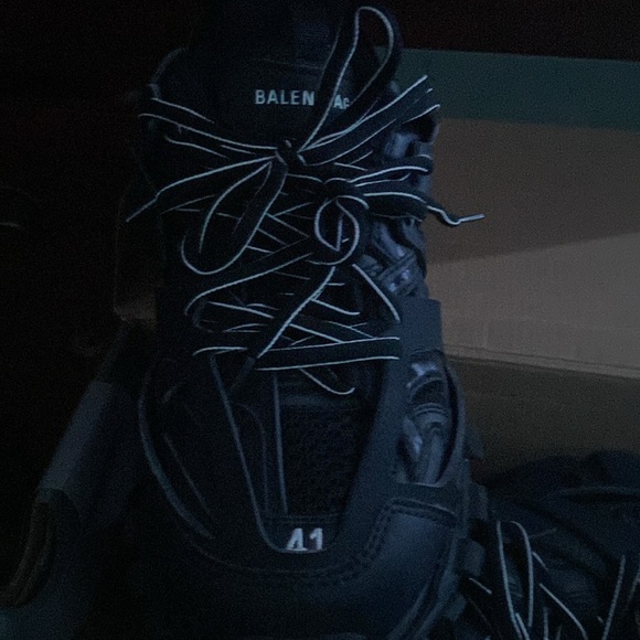 Black Balenciaga tracks - Picture 6 of 9
